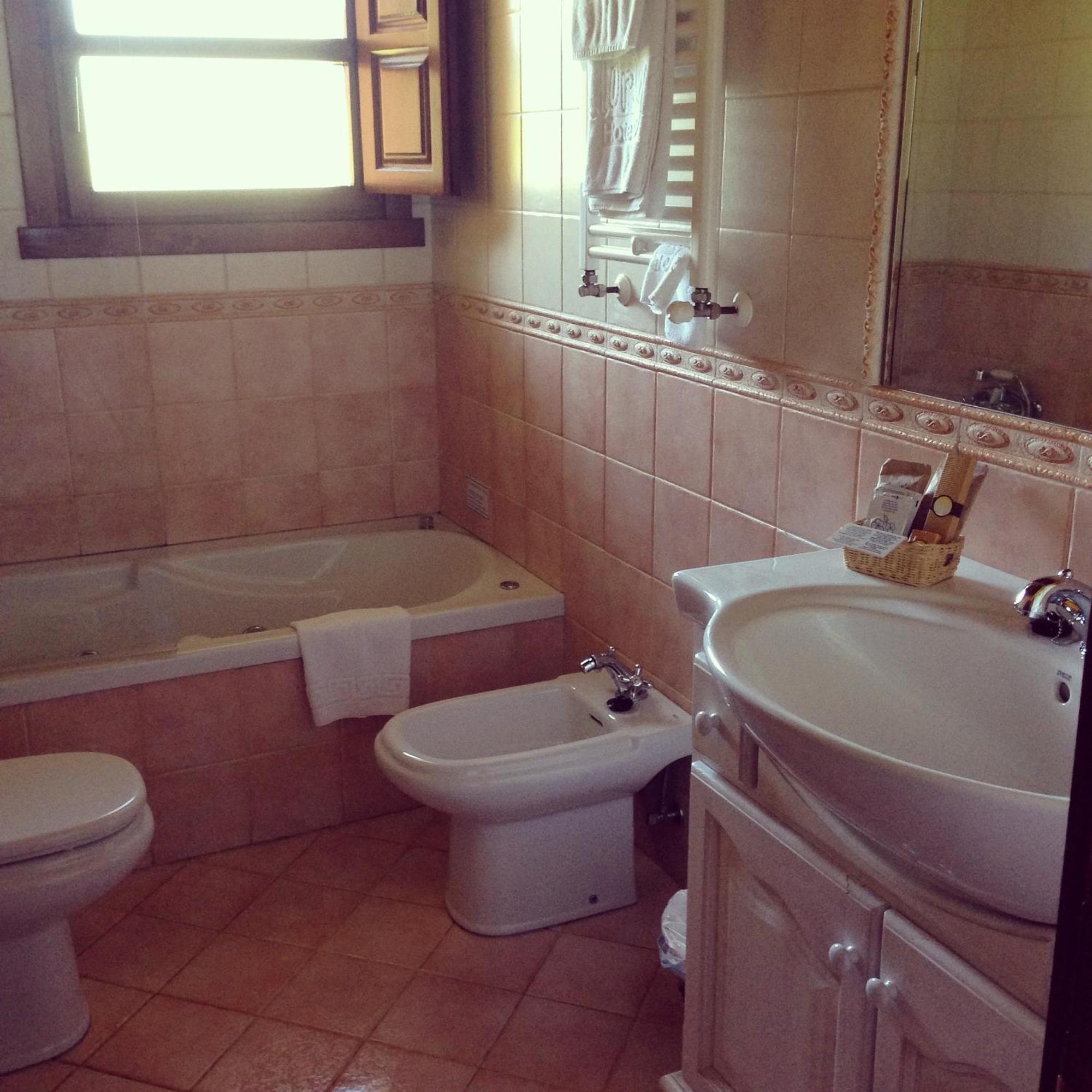 Hotel Rural La Lluriga La Galguera Δωμάτιο φωτογραφία